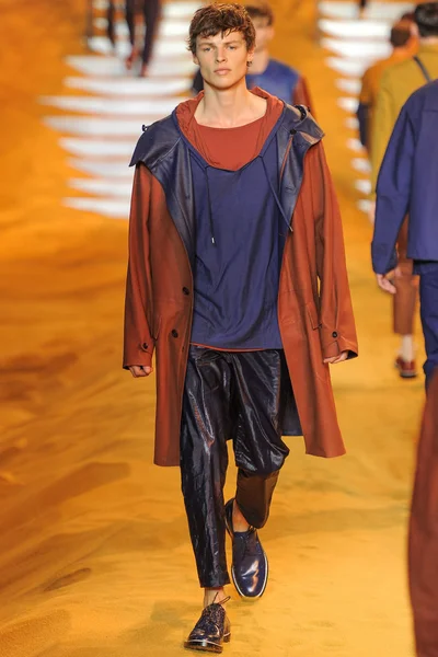 Look 20